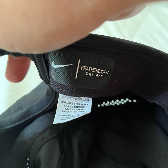 NIKE feather-fit Hat UNISEX - Picture 2 of 5
